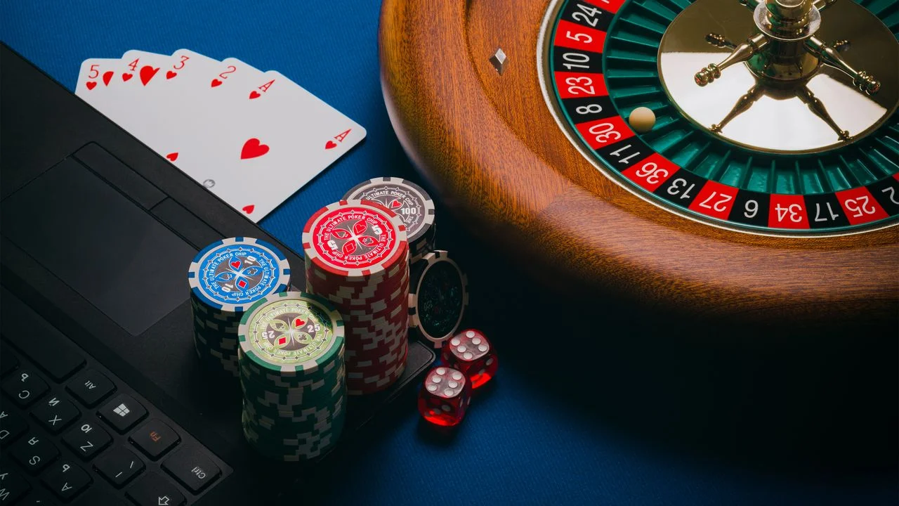natra88 — Bàn Baccarat, Roulette, Blackjack trực tiếp trên có gì?